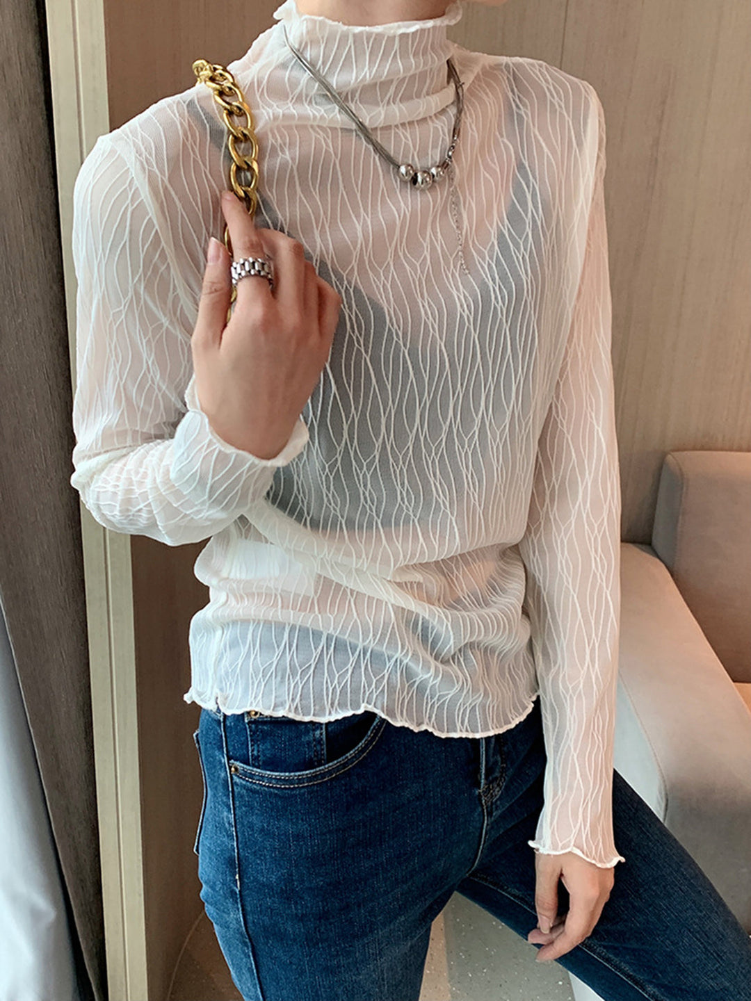 Marul Kenar Detaylı Şeffaf Tişört, Svelte Chic