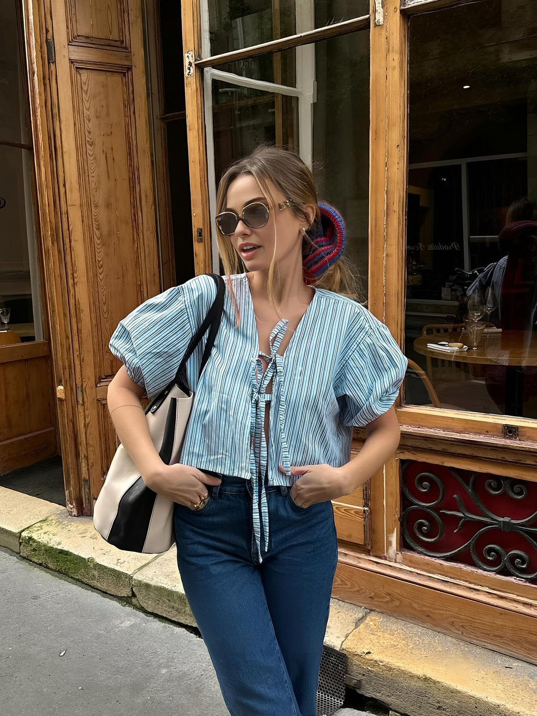 Svelte Chic Çizgili Kravat Yaka Bluz