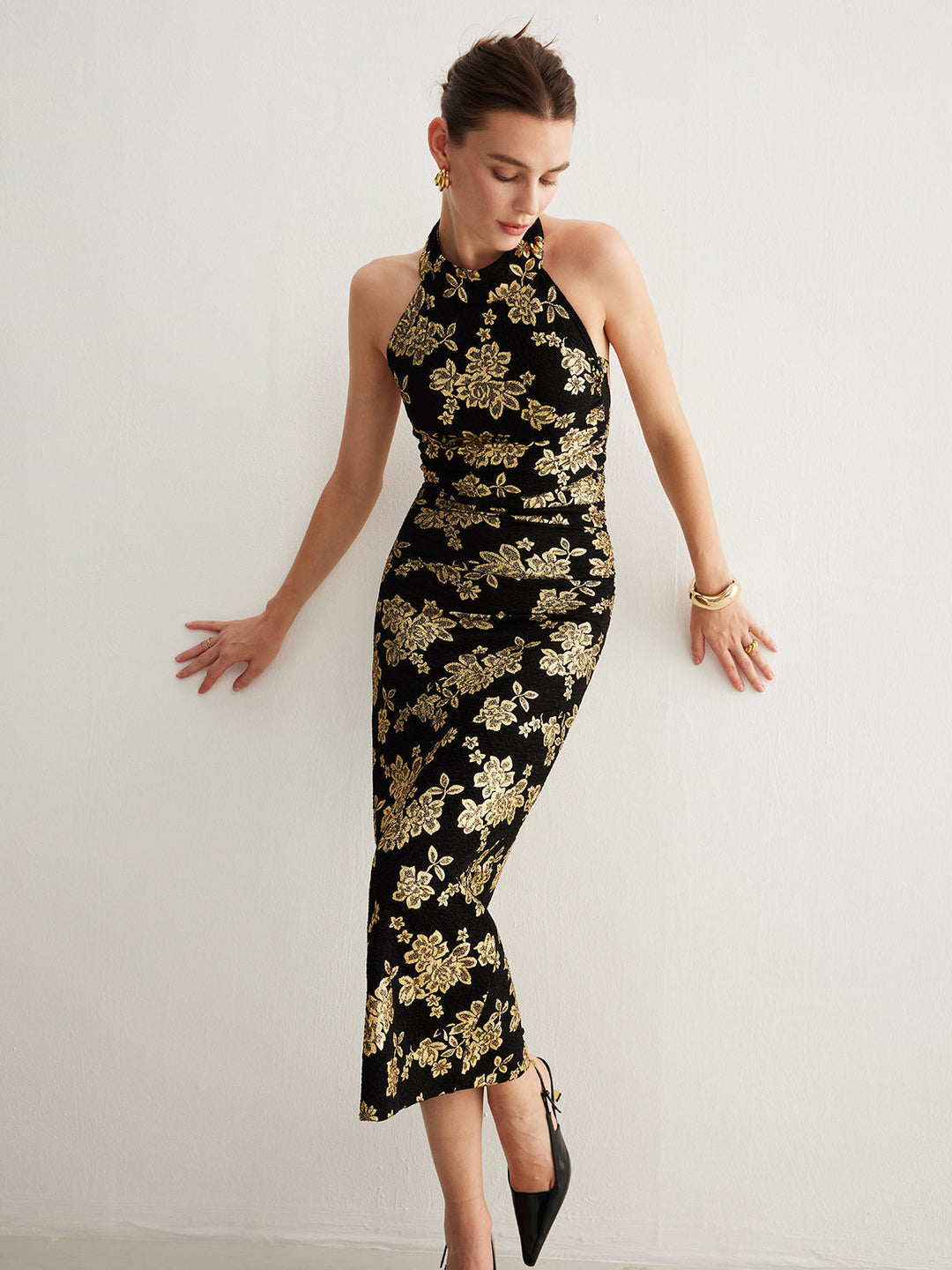 Svelte Chic Retro Sırt Açık Dar Halter Elbise