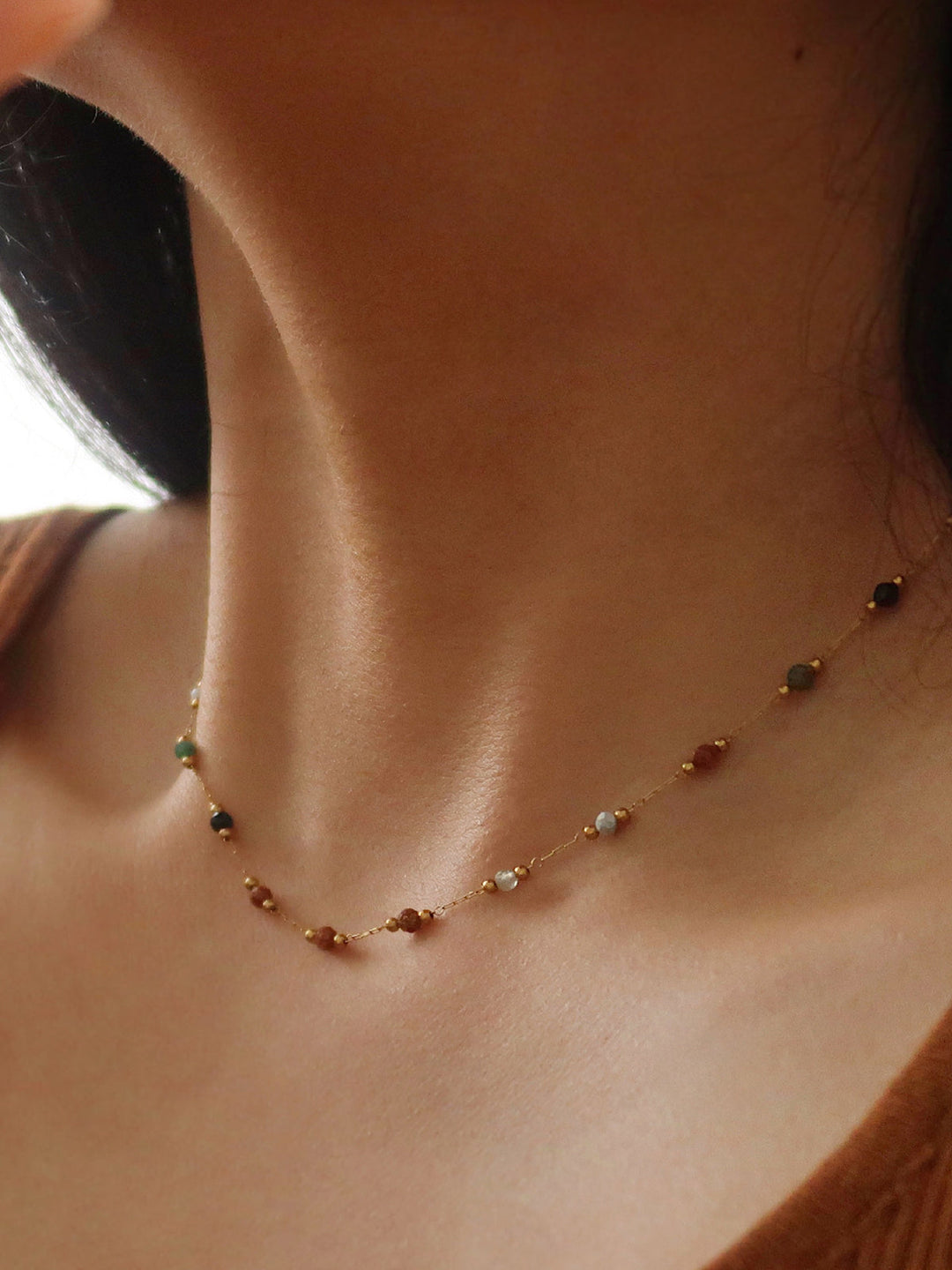 Renkli boncuklu bağlantılı kolye, Svelte Chic takı koleksiyonu