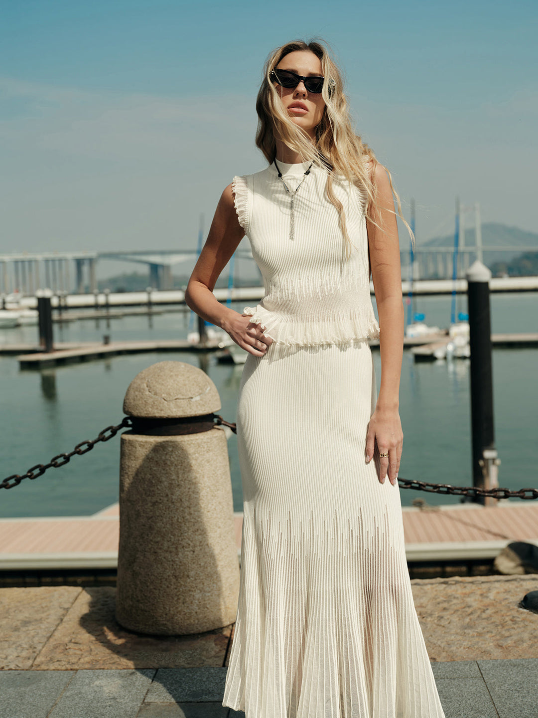 Şık Ribana Dokulu Volanlı Bluz - Svelte Chic