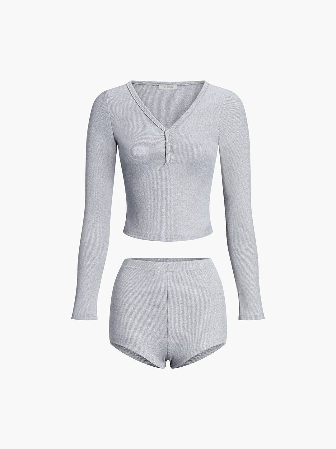 Fitilli Dar Kesim Örgü Kısa Takım ile gündelik stil