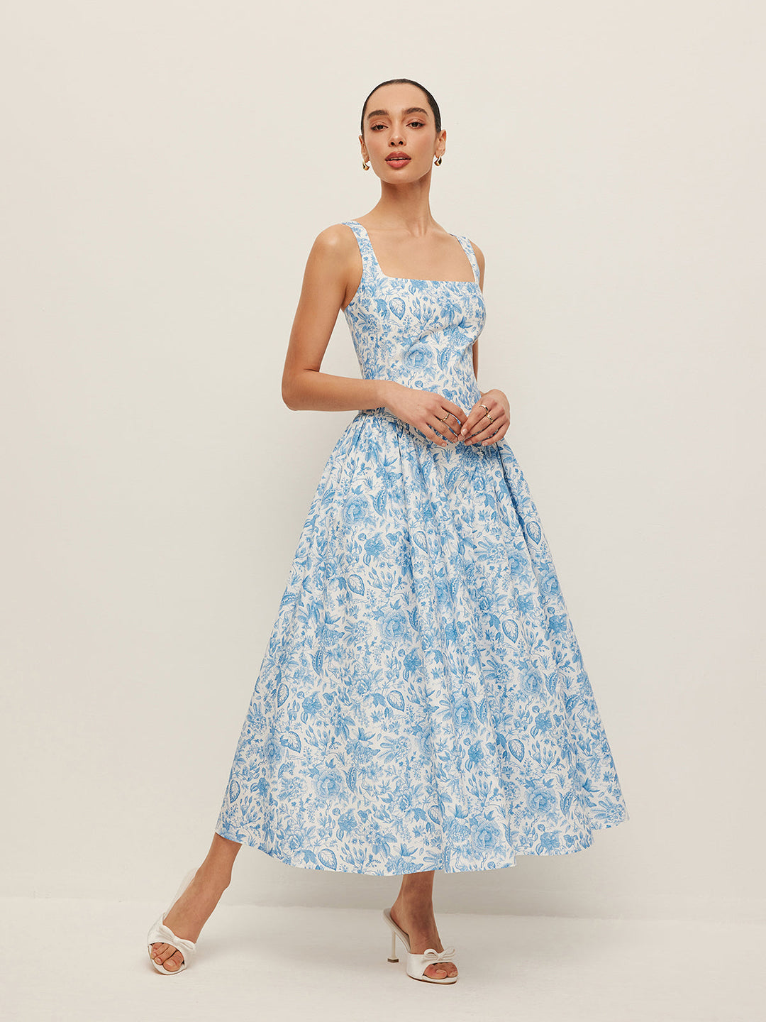 Şık kare yaka baskılı elbise, pratik ceplerle