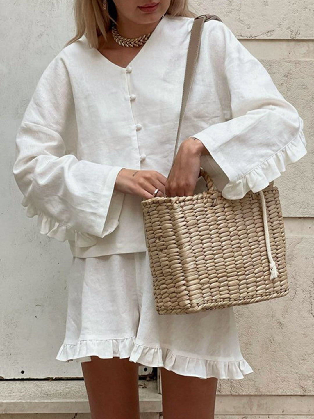 Saf pamuk fırfır dekorlu şort takım, Svelte Chic