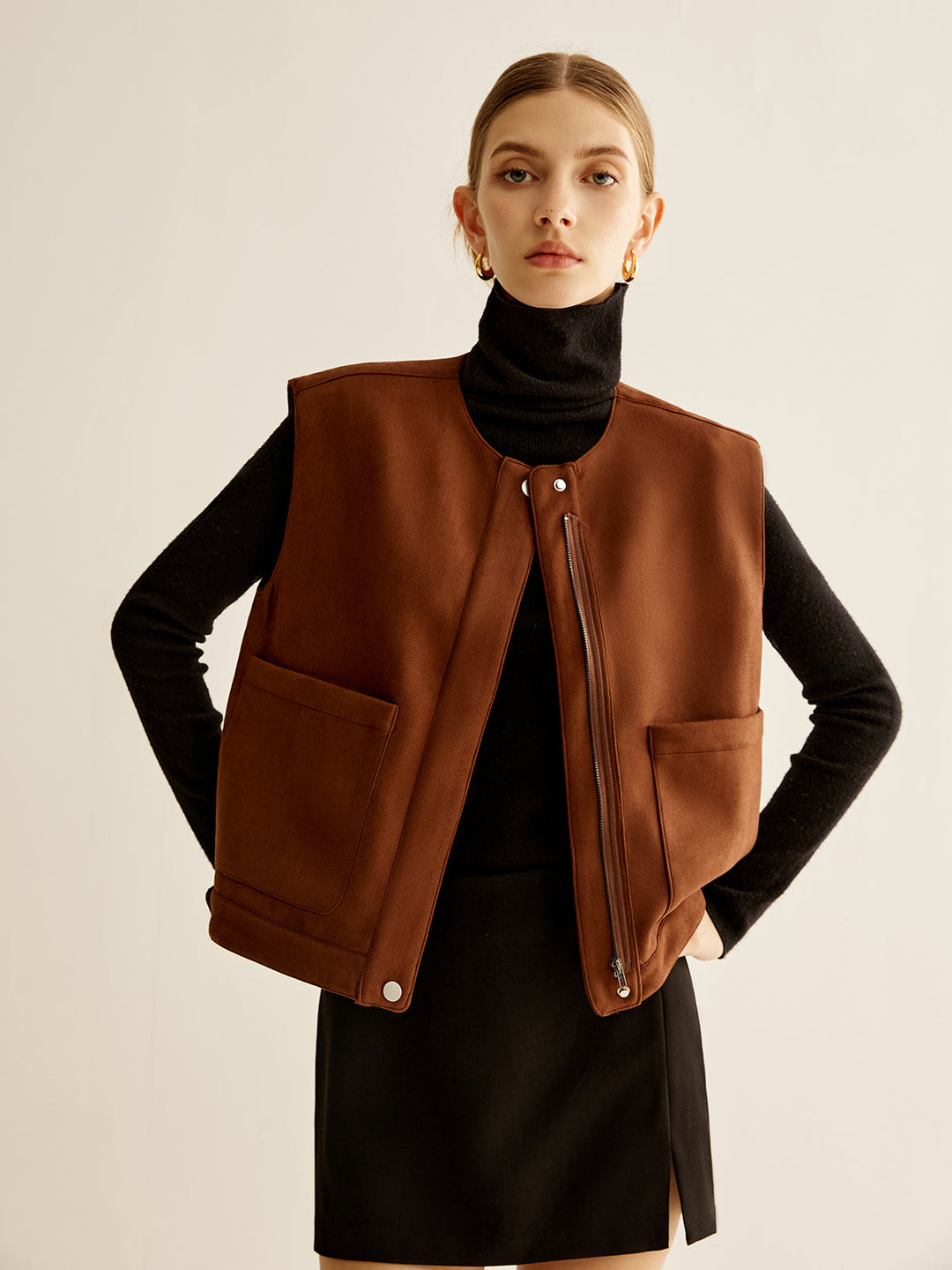 Svelte Chic Deri Fermuarlı Kısa Yelek