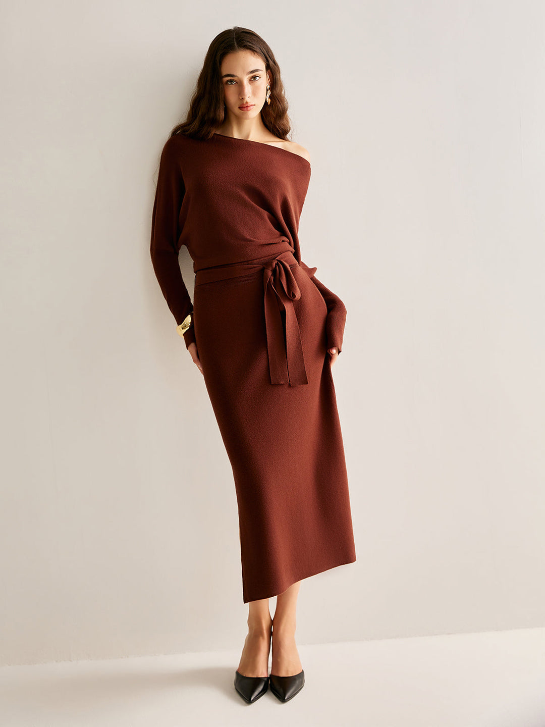 Asimetrik koyun kolu kazak elbise, şık tasarım