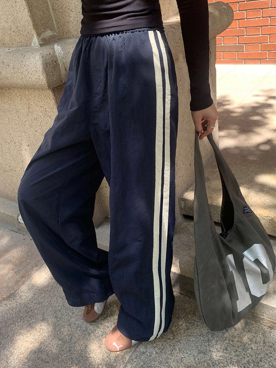 Kontrast yan kısıtlı çekmece pantolonları, Svelte Chic