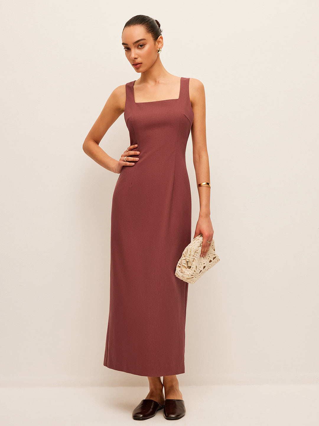 Şık Pamuk ve Keten Arkası Yırtmaçlı Elbise