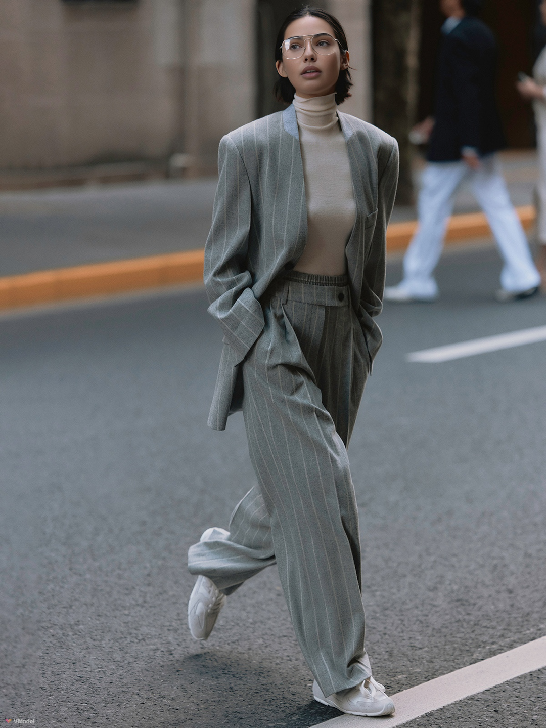 Yün karışımı çizgili tweed pantolon, şık ve modern tasarım