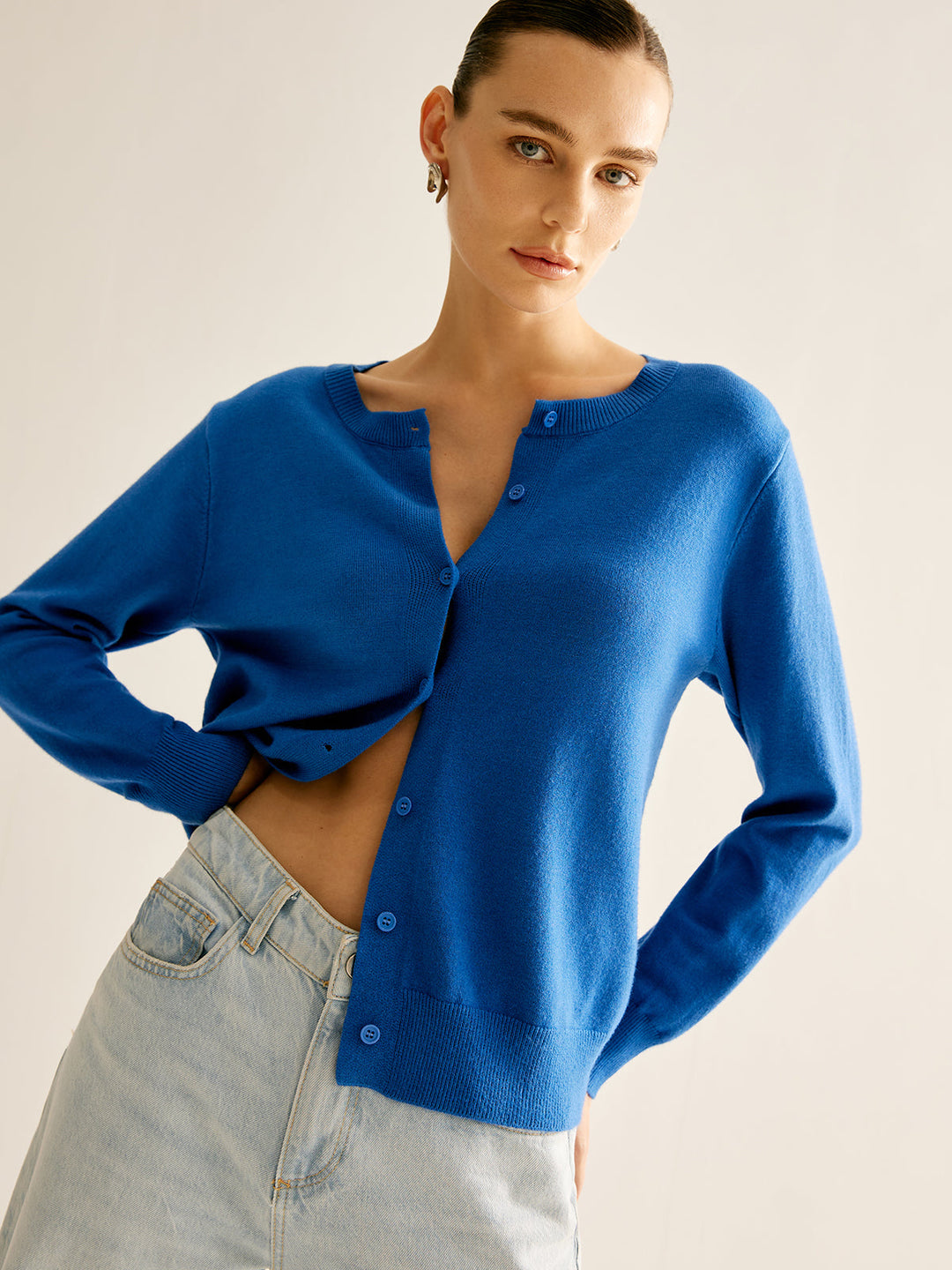 Düz Yumuşak Düğme Hırka - Svelte Chic