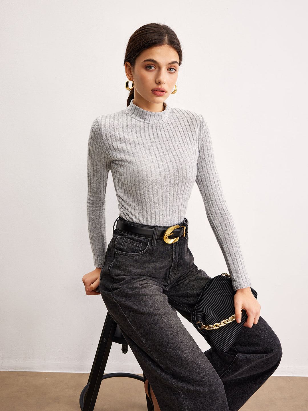 Minimalist Yüksek Yaka Ribana Bluz - Svelte Chic