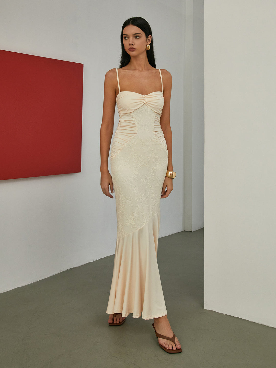 Romantik Deniz Kızı Cami Uzun Elbise, dantel ve jersey kumaş, şık ve zarif