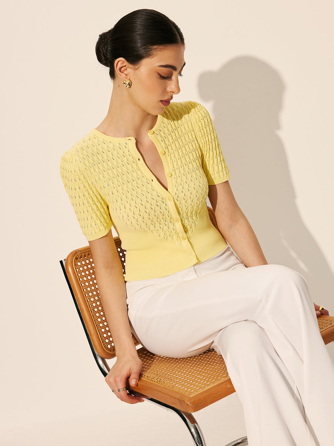 Şık Boşluklu Örgü Düğmeli Bluz