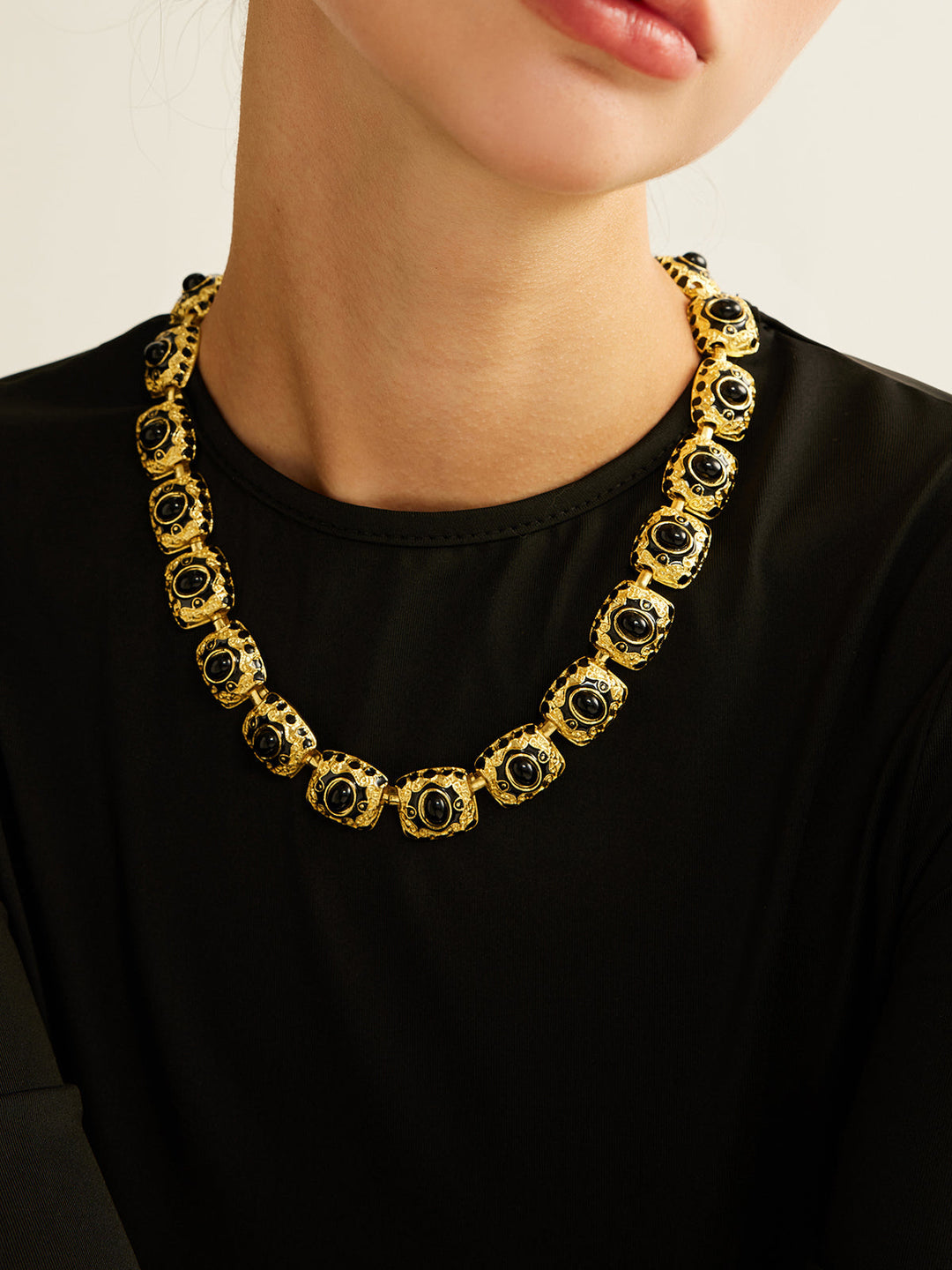 Vintage Emaye Kolye - Svelte Chic