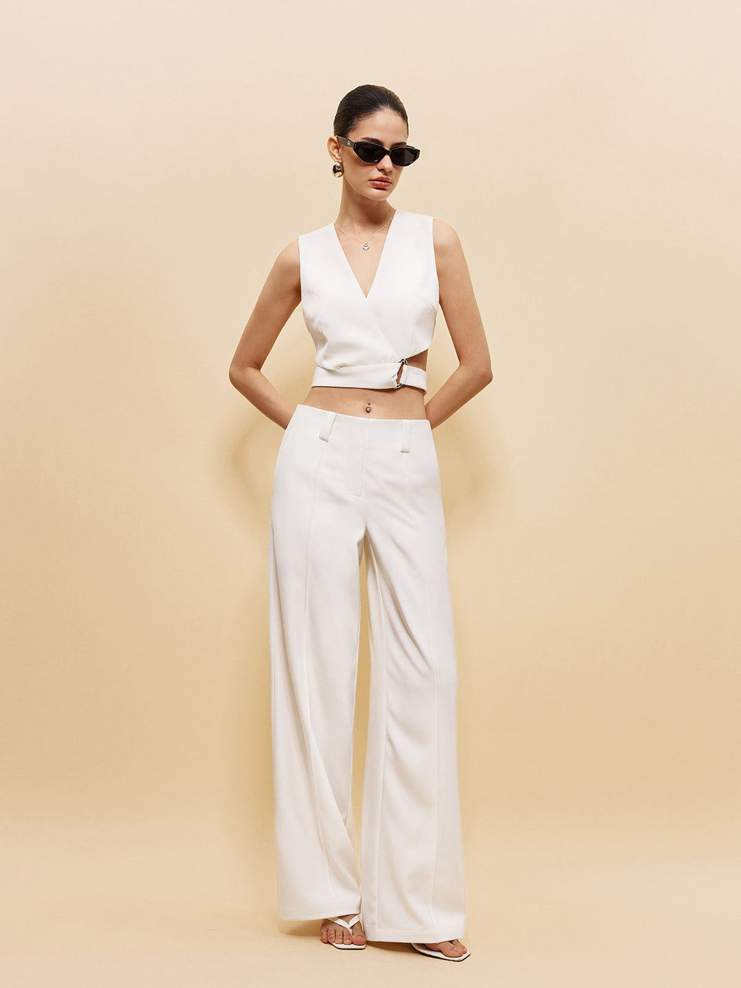 Cep detaylı rahat orta bel pantolon - Svelte Chic