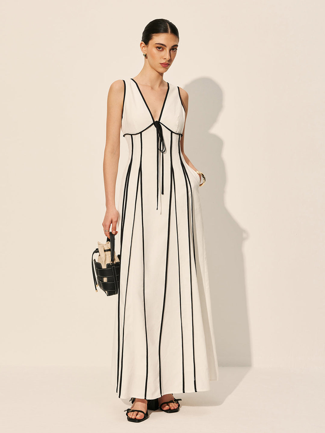 Şık Kontrast Kenar Detaylı Elbise, Kullanışlı Cepler ile Birlikte