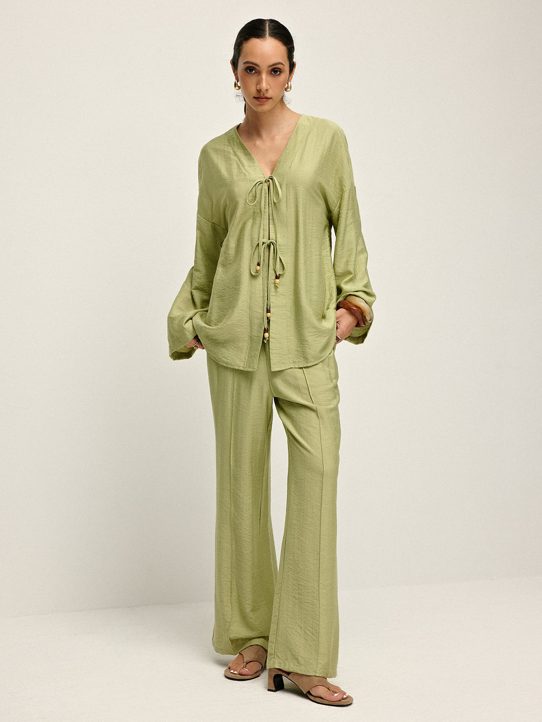 Düz Düğmeli Geniş Paça Pantolon Takımı