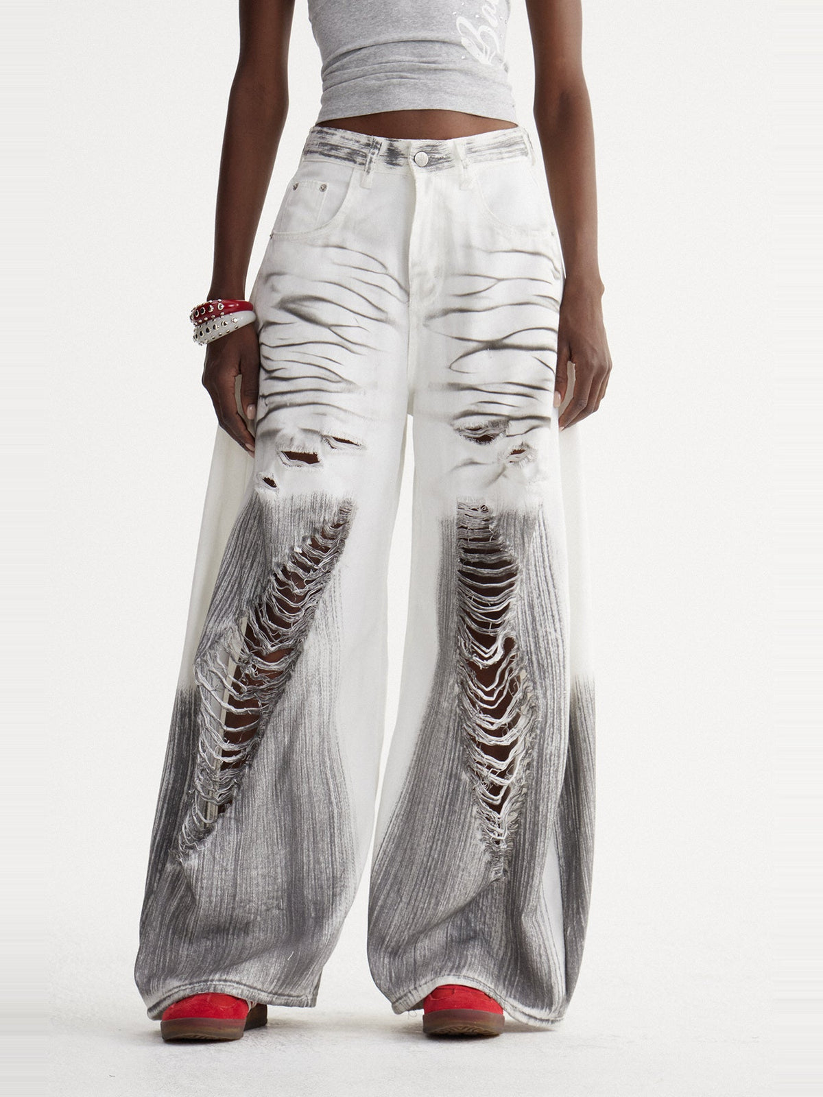 Ishild Tie Dye Ripped Baggy Jeans - White — Svelte Chic