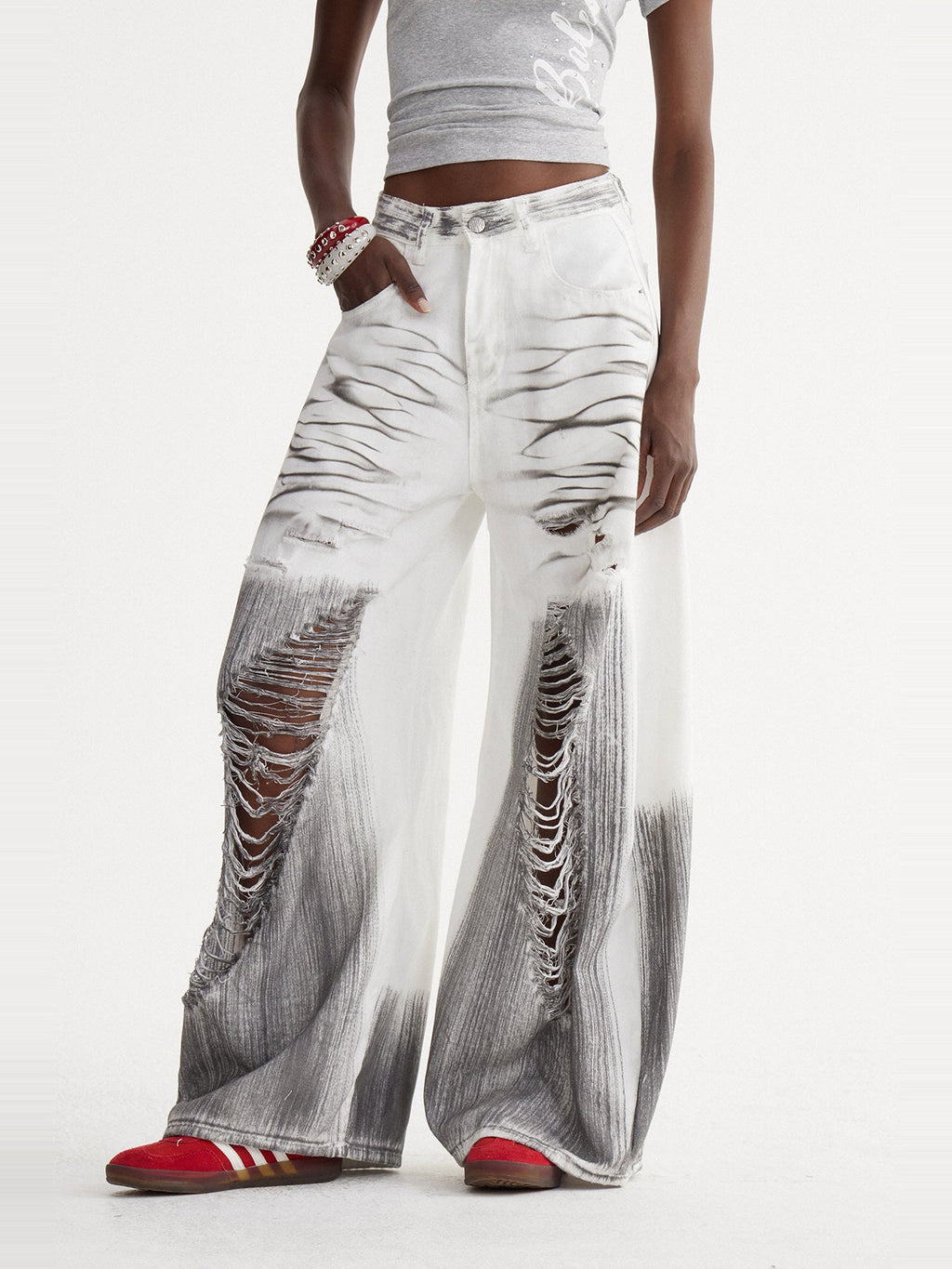 Ishild Tie Dye Ripped Baggy Jeans - White — Svelte Chic