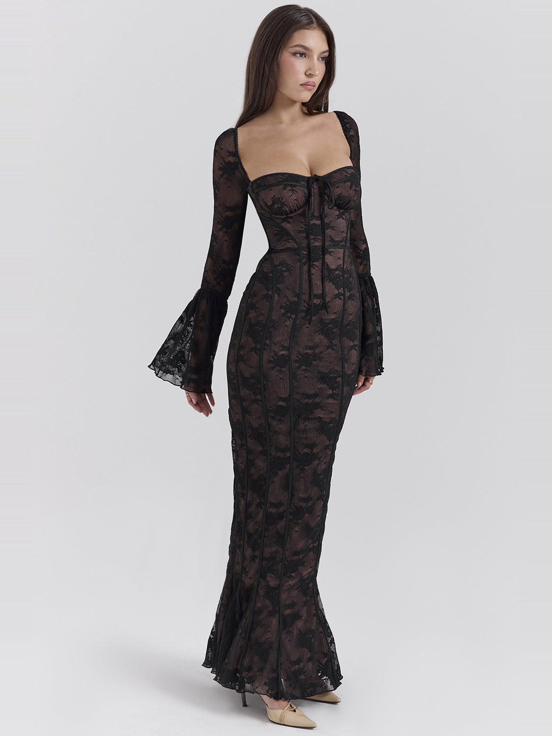 Delilah Long Sleeve Lace Sweetheart Maxi Dress — Svelte Chic