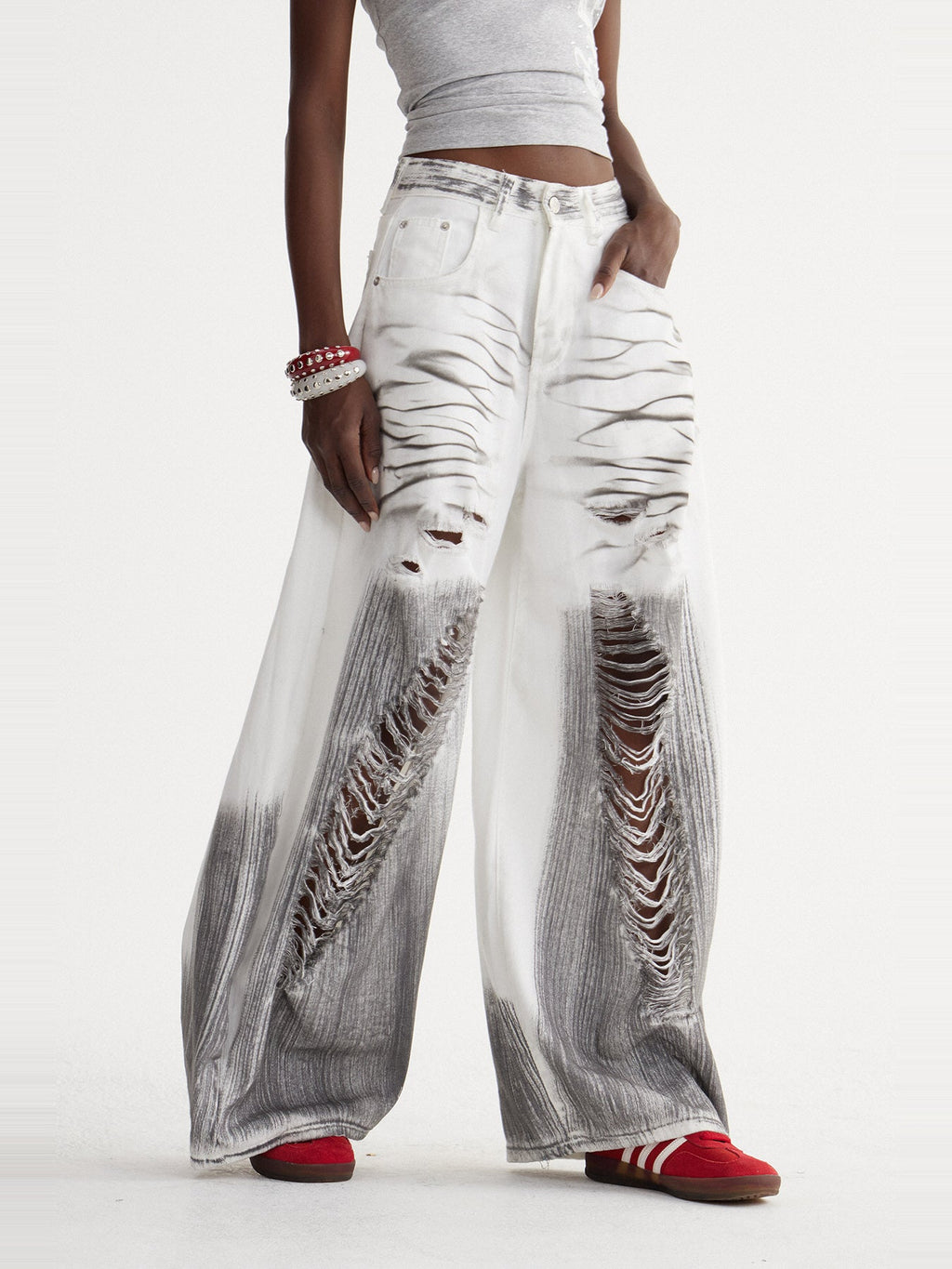 Ishild Tie Dye Ripped Baggy Jeans - White — Svelte Chic