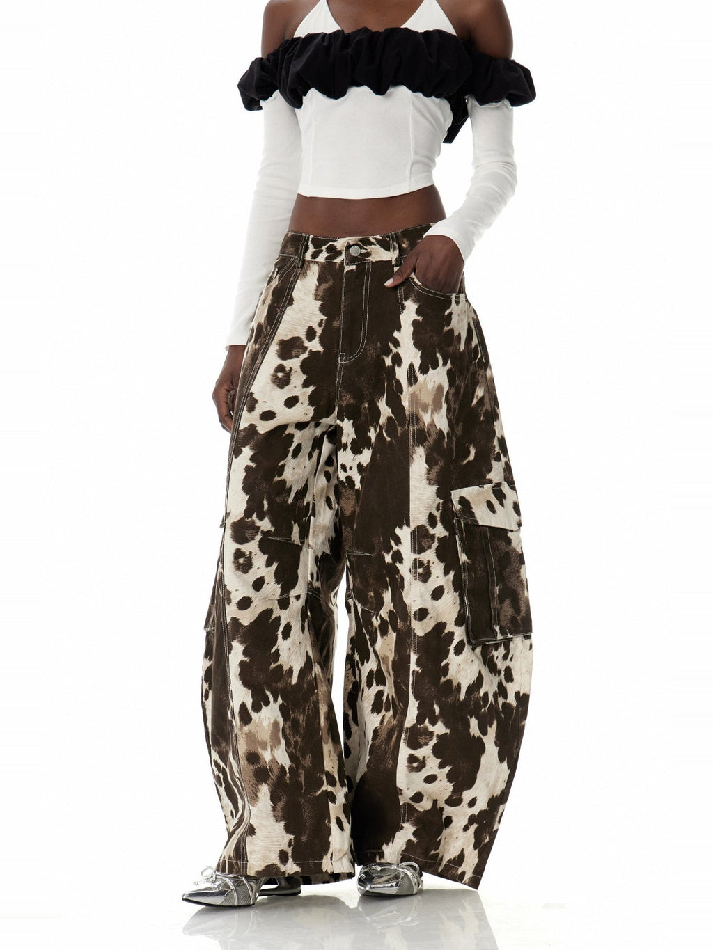 Crispinus Animal-Print Baggy Cargo Jeans - Brown — Svelte Chic