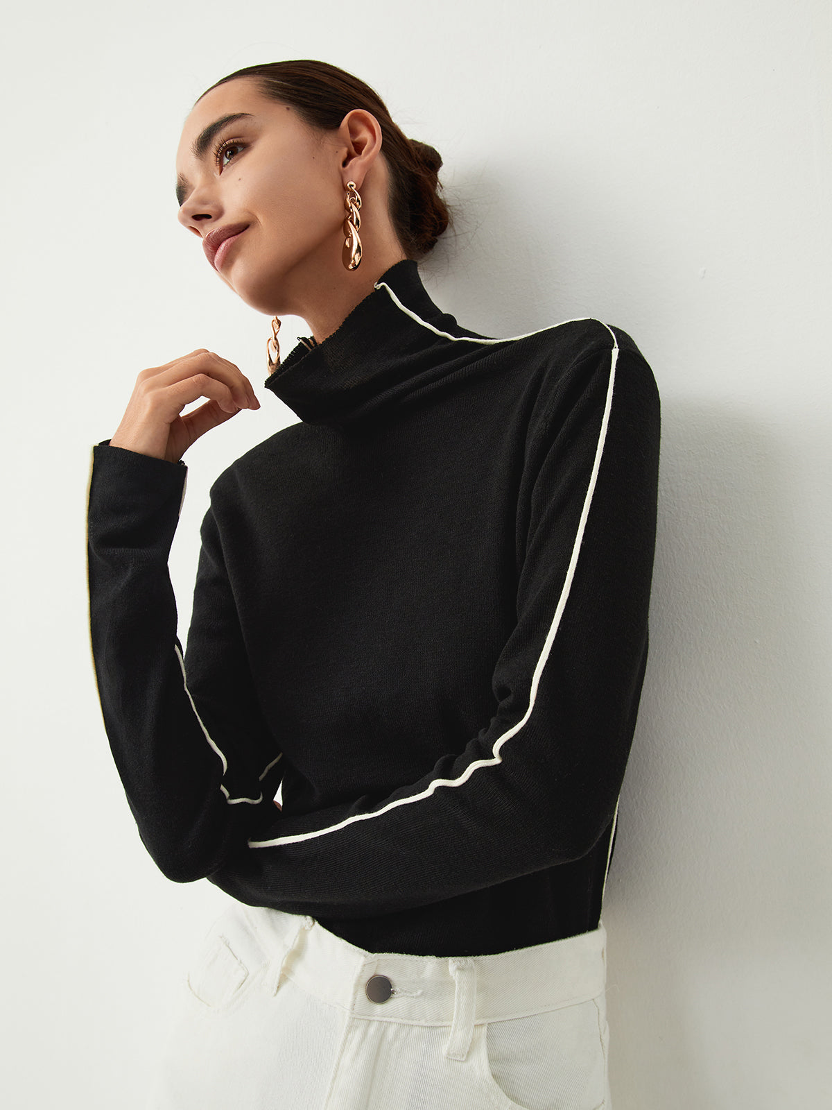 Contrast Piping Turtleneck Top — Black — Svelte Chic