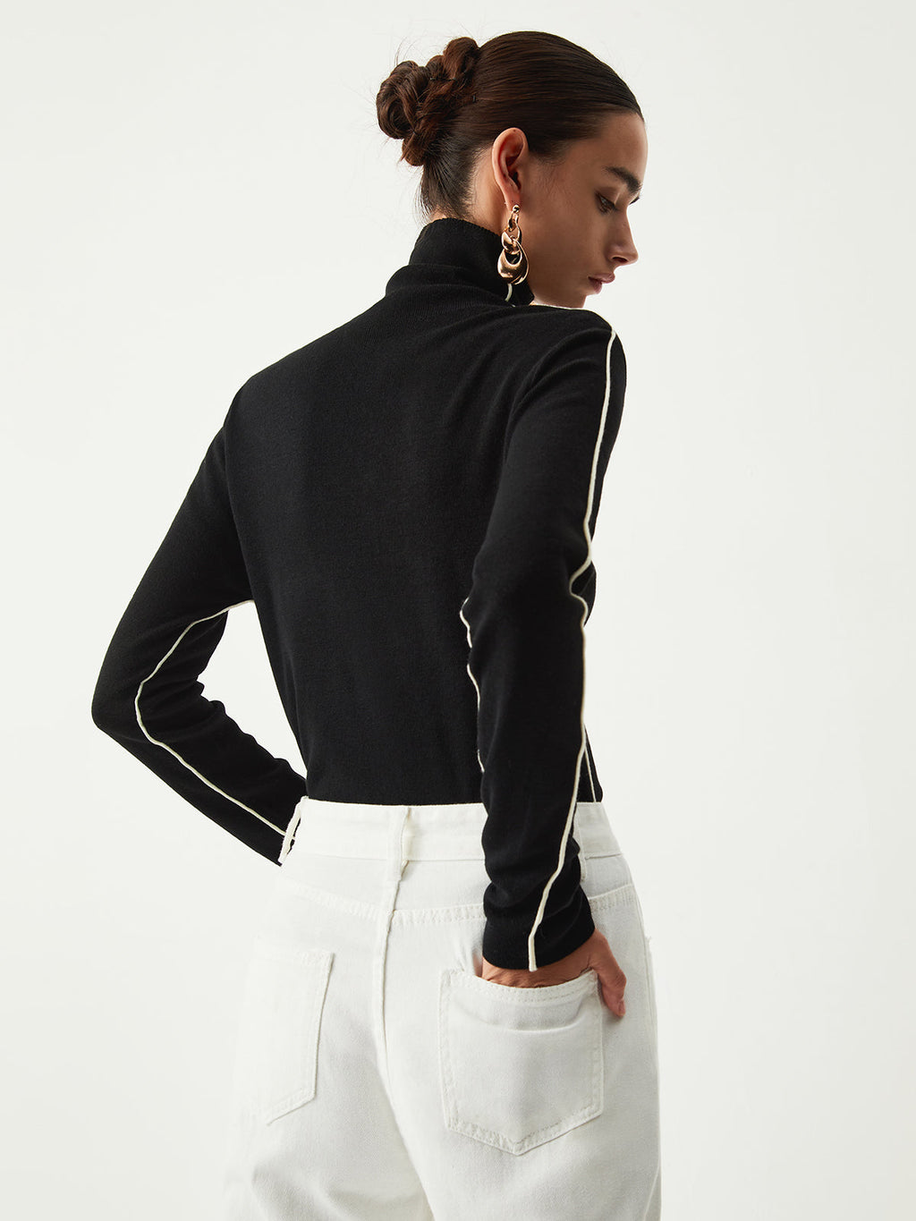 Contrast Piping Turtleneck Top — Black — Svelte Chic