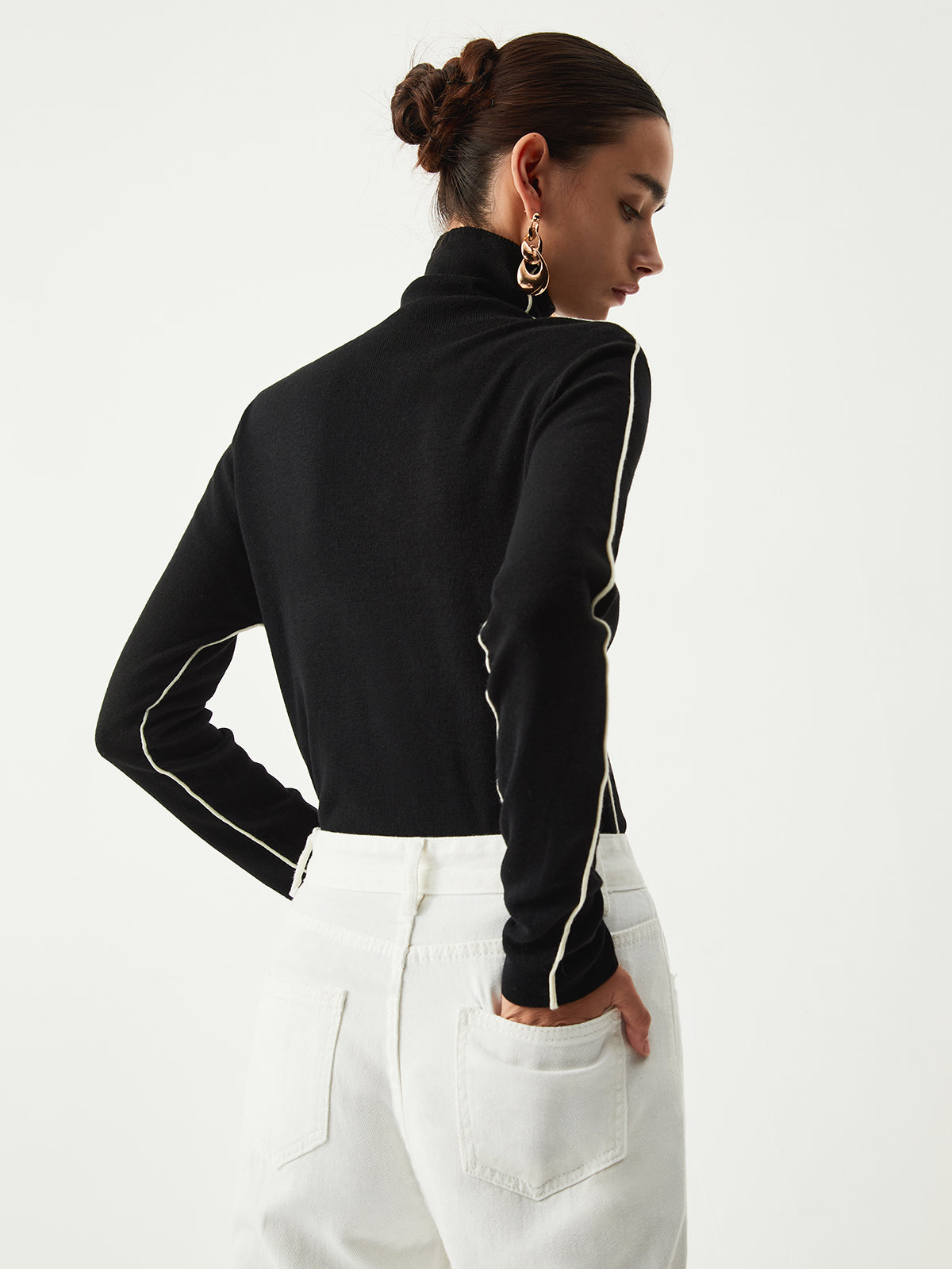 Contrast Piping Turtleneck Top — Black — Svelte Chic