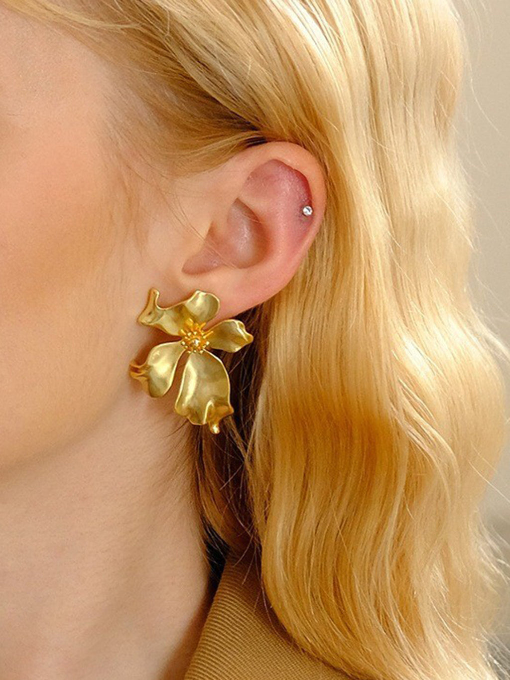 Metal Flower Earrings — Svelte Chic