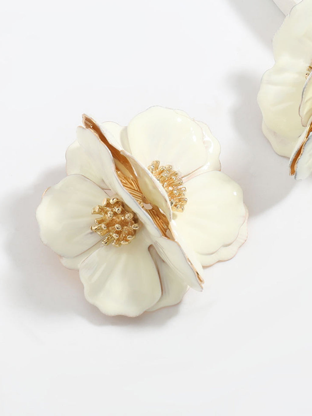 Golden Stamen Flower Earrings — Svelte Chic