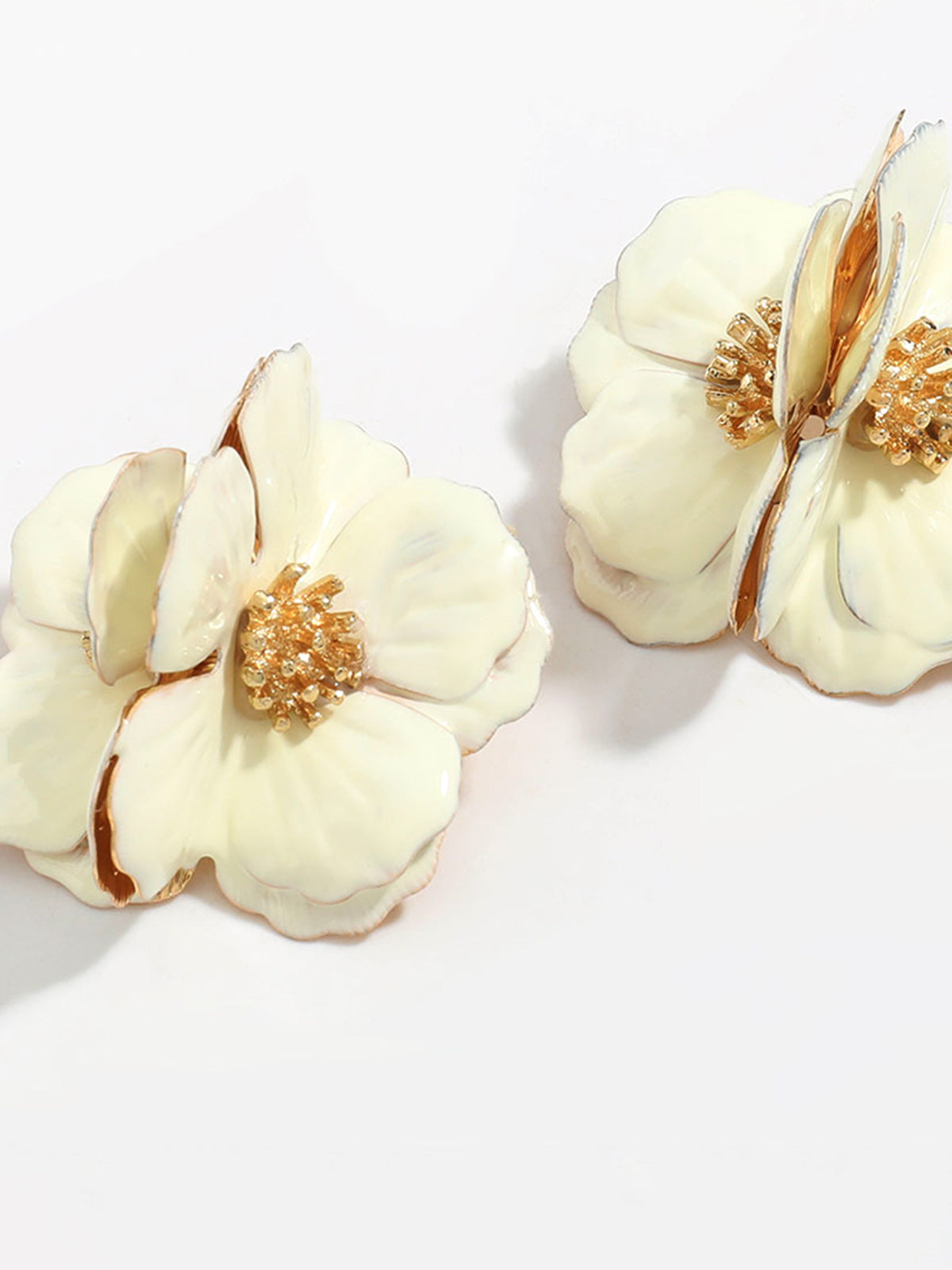 Golden Stamen Flower Earrings — Svelte Chic