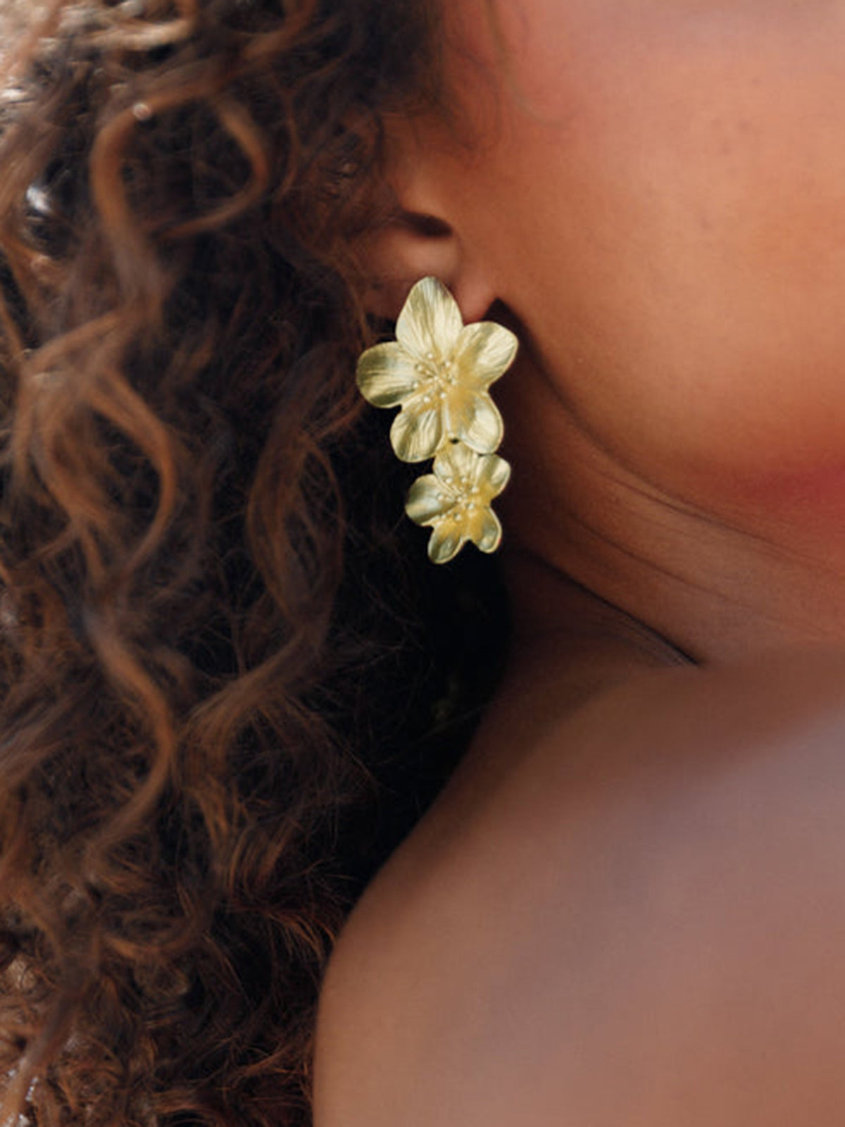 Flower Shaped Earrings — Gold — Svelte Chic