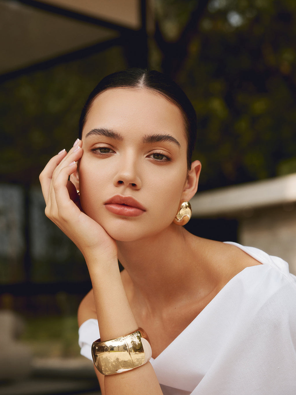 Minimalist Open Wide Bangle — Gold in Gold — Svelte Chic