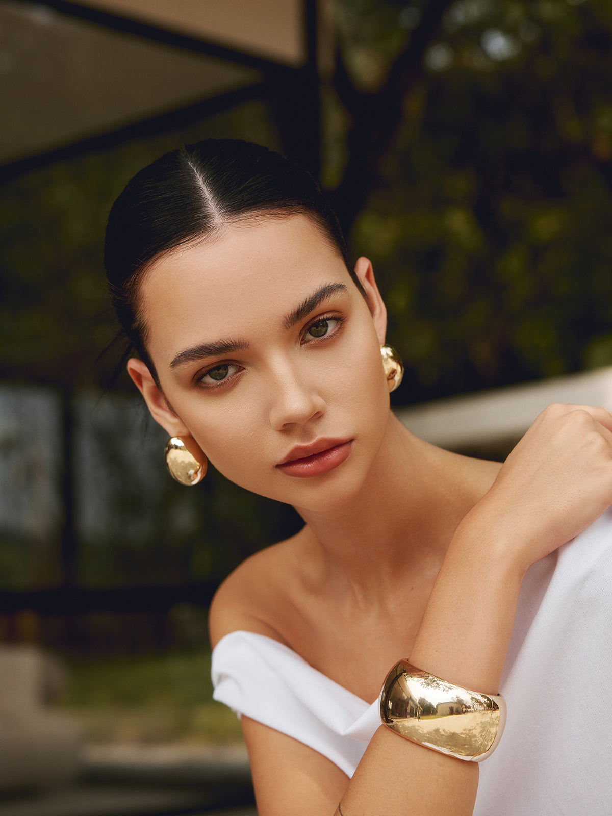 Minimalist Open Wide Bangle — Gold — Svelte Chic