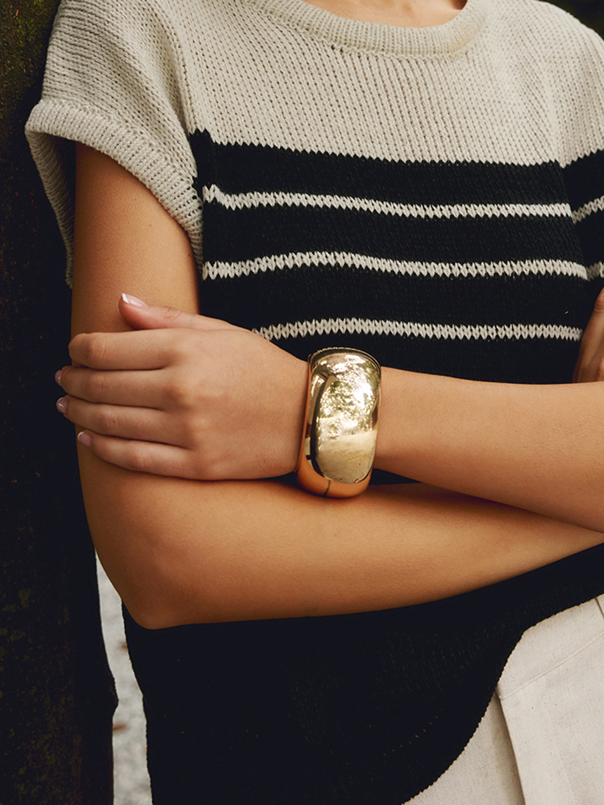 Minimalist Open Wide Bangle — Gold — Svelte Chic
