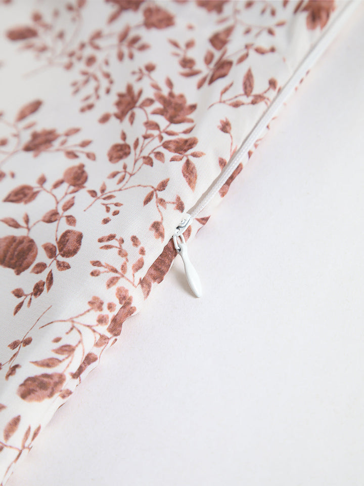 Ditsy Çiçekli Asimetrik Etek Yırtmaçlı Uzun Elbise