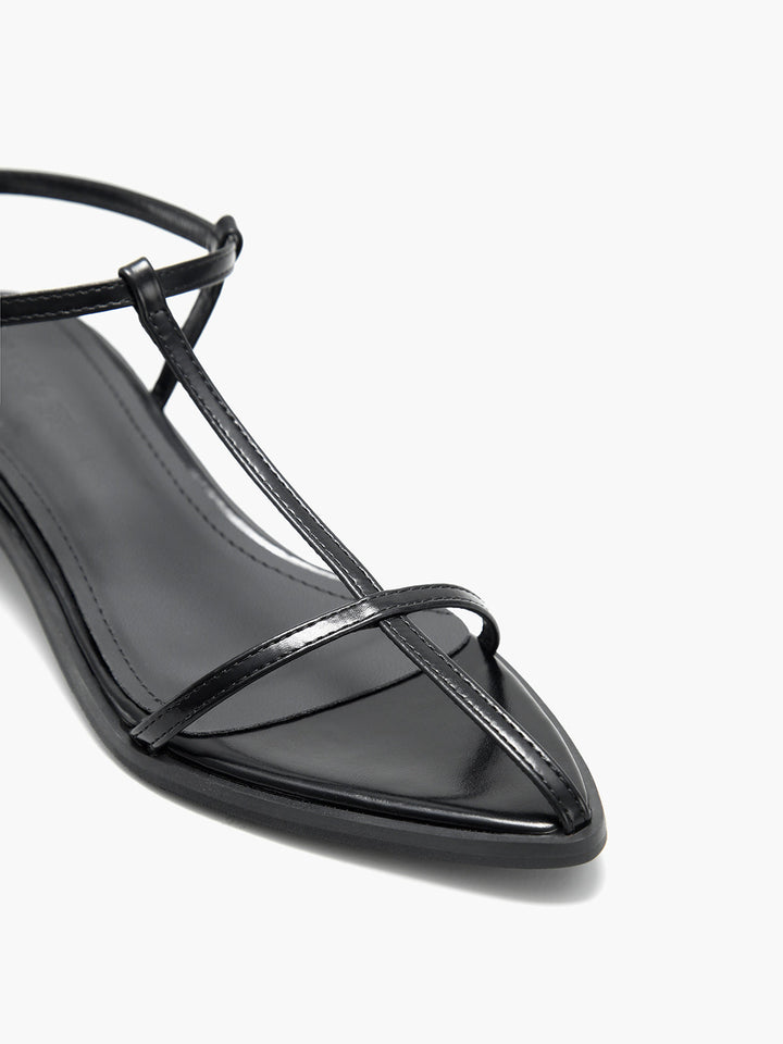 Сандали с каишка на ток 