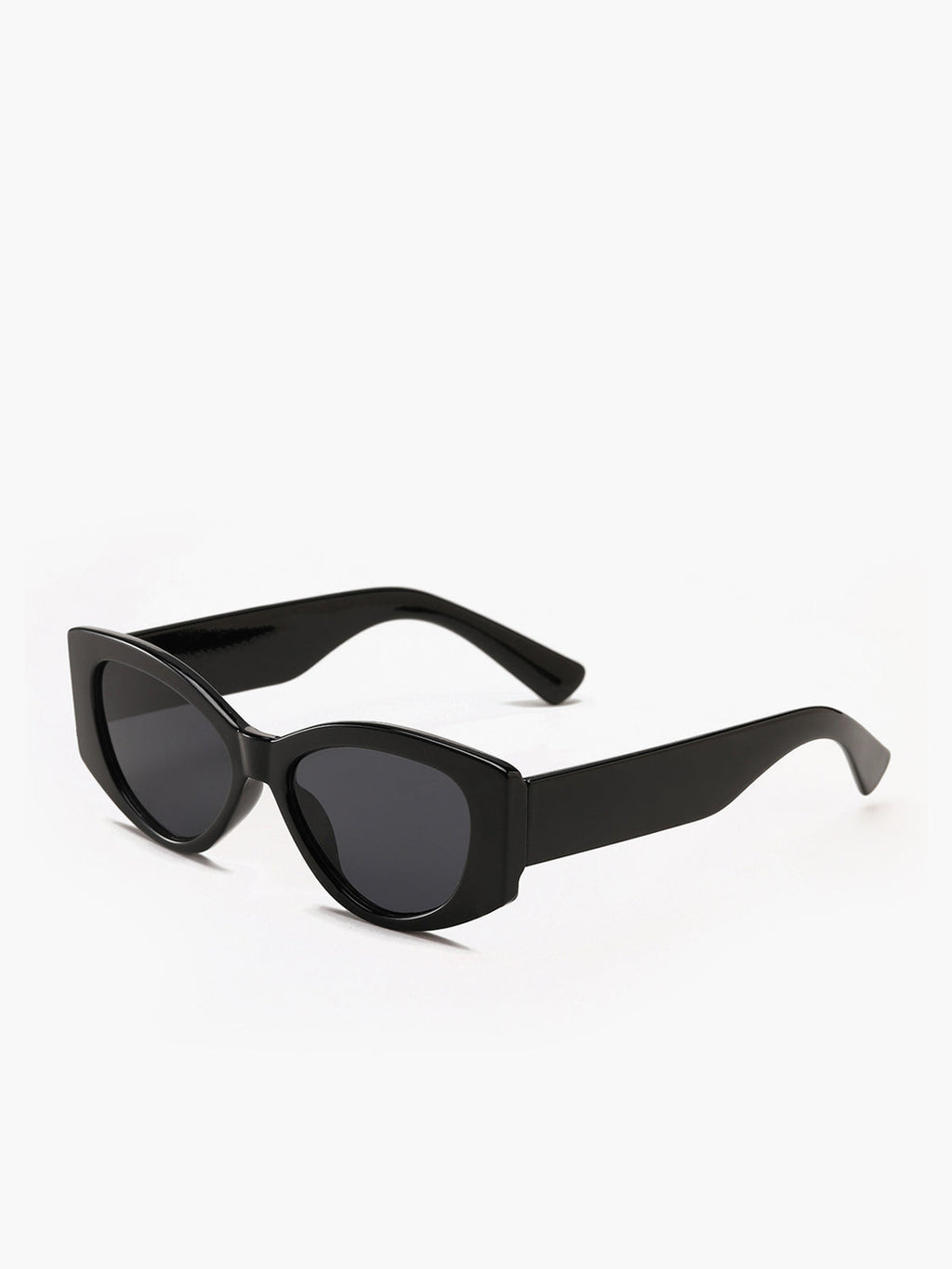 Large Cat Eye Vintage Sunglasses — Black — Svelte Chic