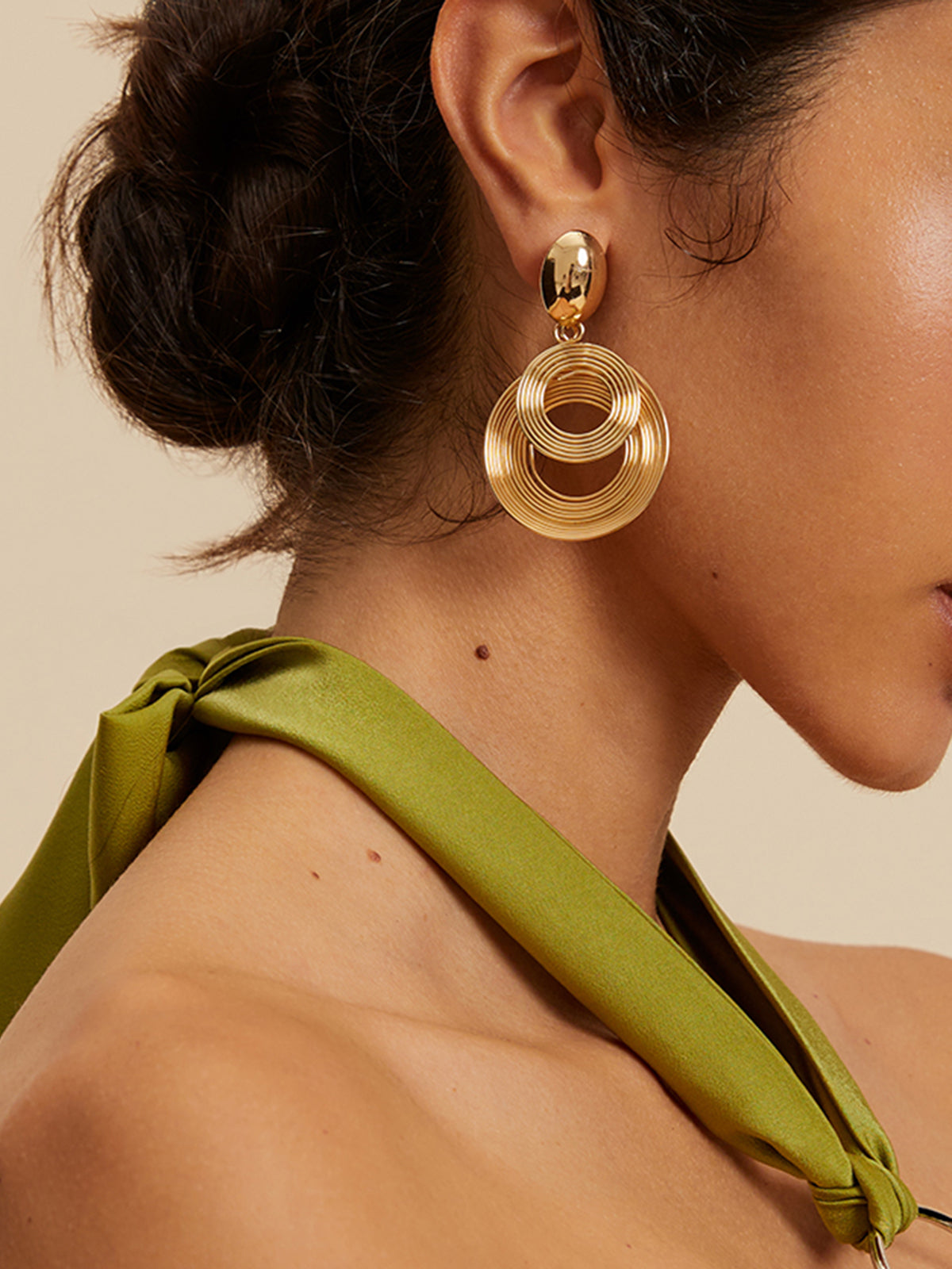 Large Round Earrings — Gold, 5.5 cm in Gold — Svelte Chic