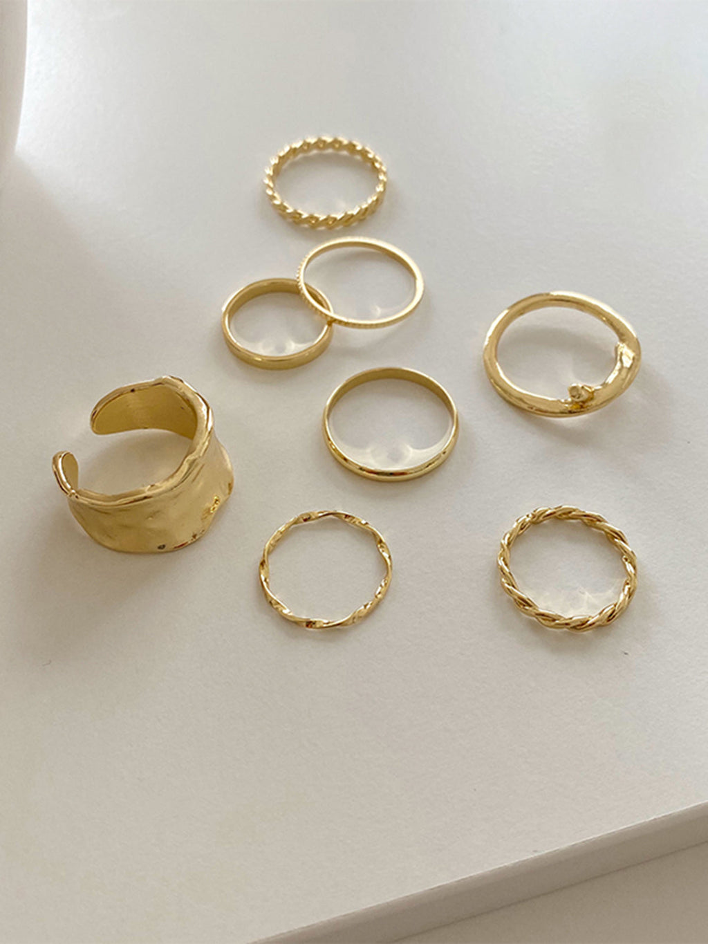 Simple Ring Set — Gold, 8 Pieces — Svelte Chic