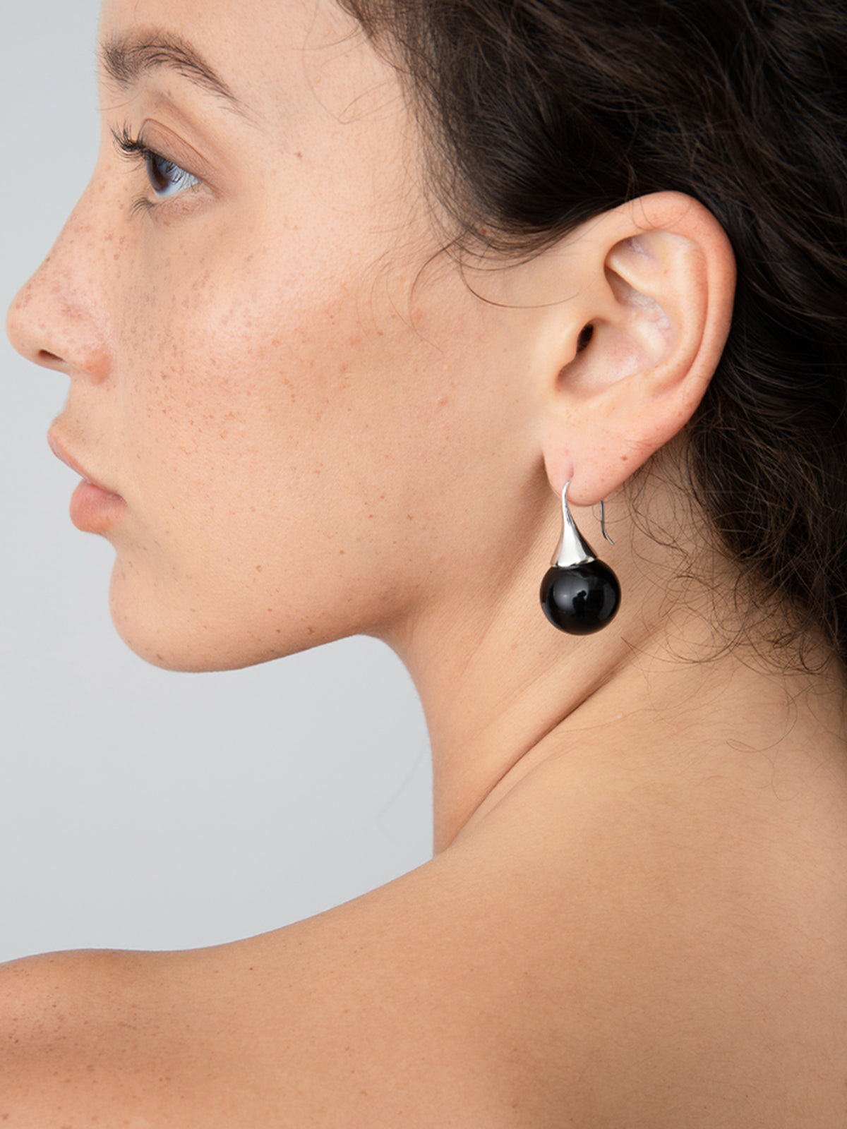 Black Onyx Round Hook Earrings — Titanium Steel — Svelte Chic