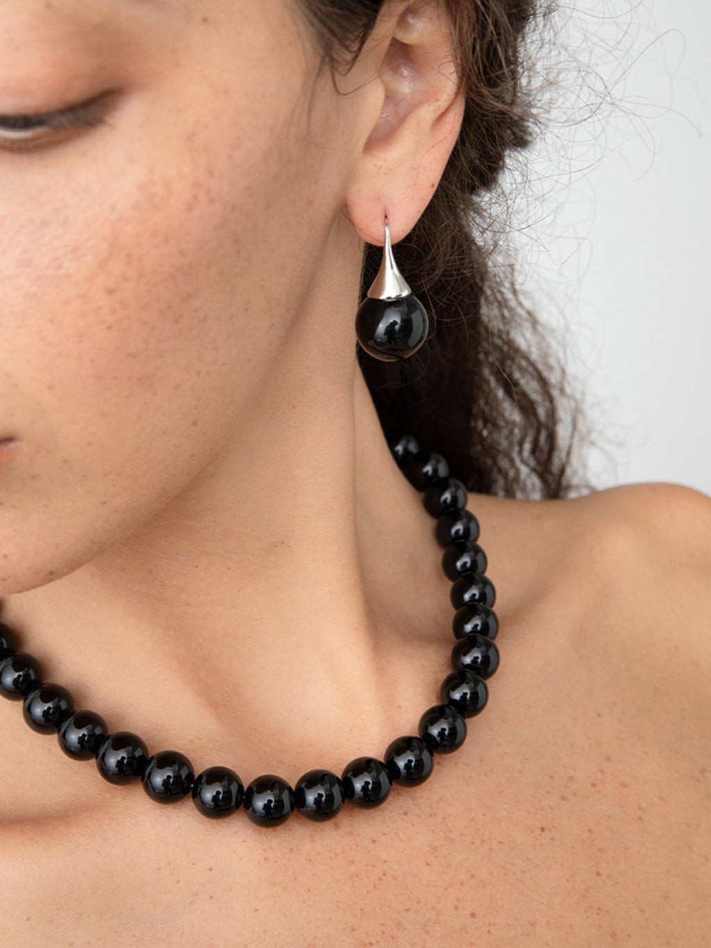 Black Onyx Round Hook Earrings — Titanium Steel — Svelte Chic