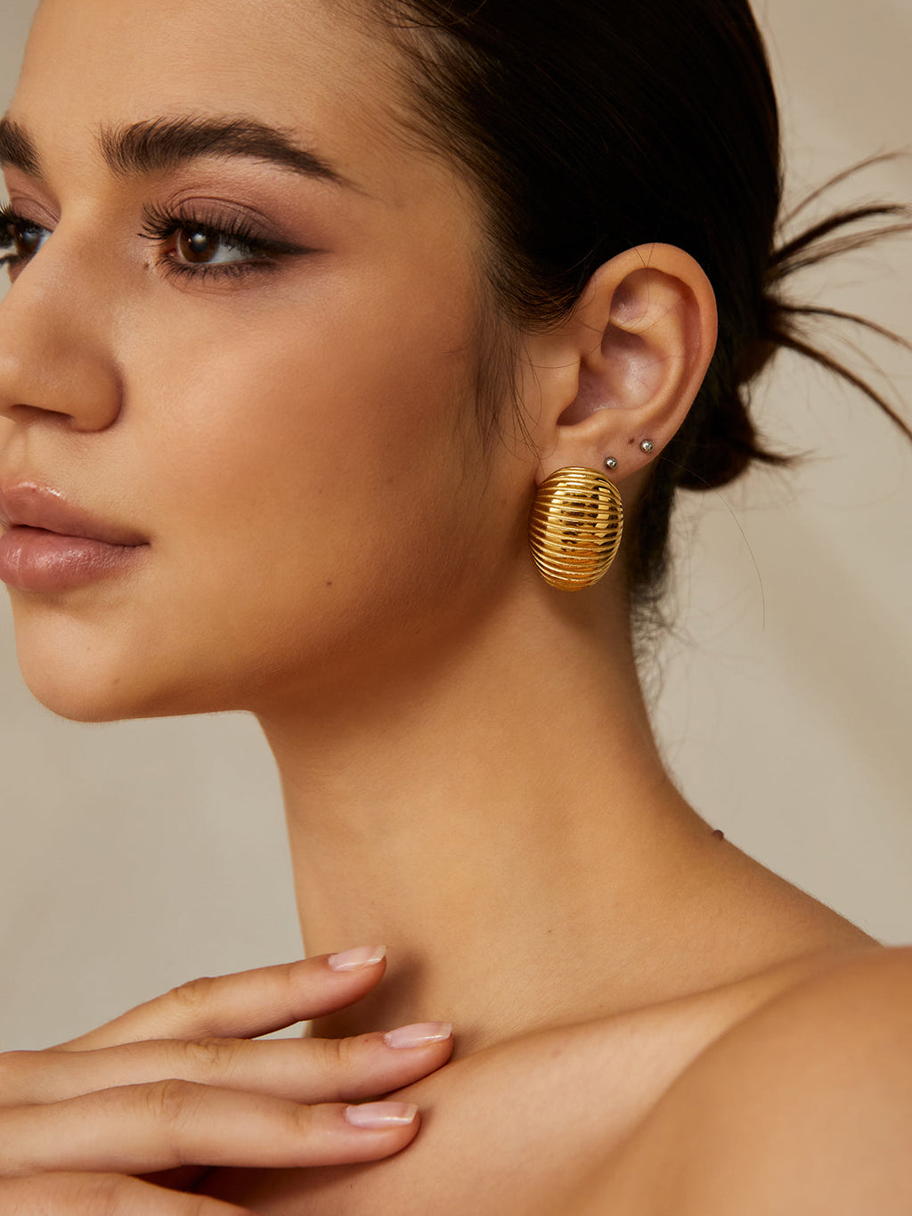 Ribbed Half Hoop Earrings — Svelte Chic