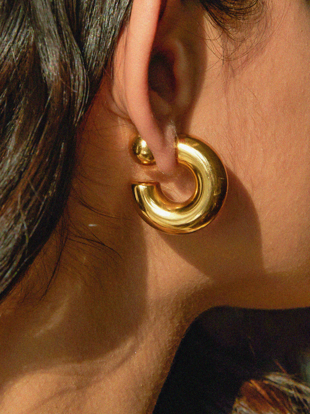 C-Shape Titanium Steel Earrings in Gold — Svelte Chic