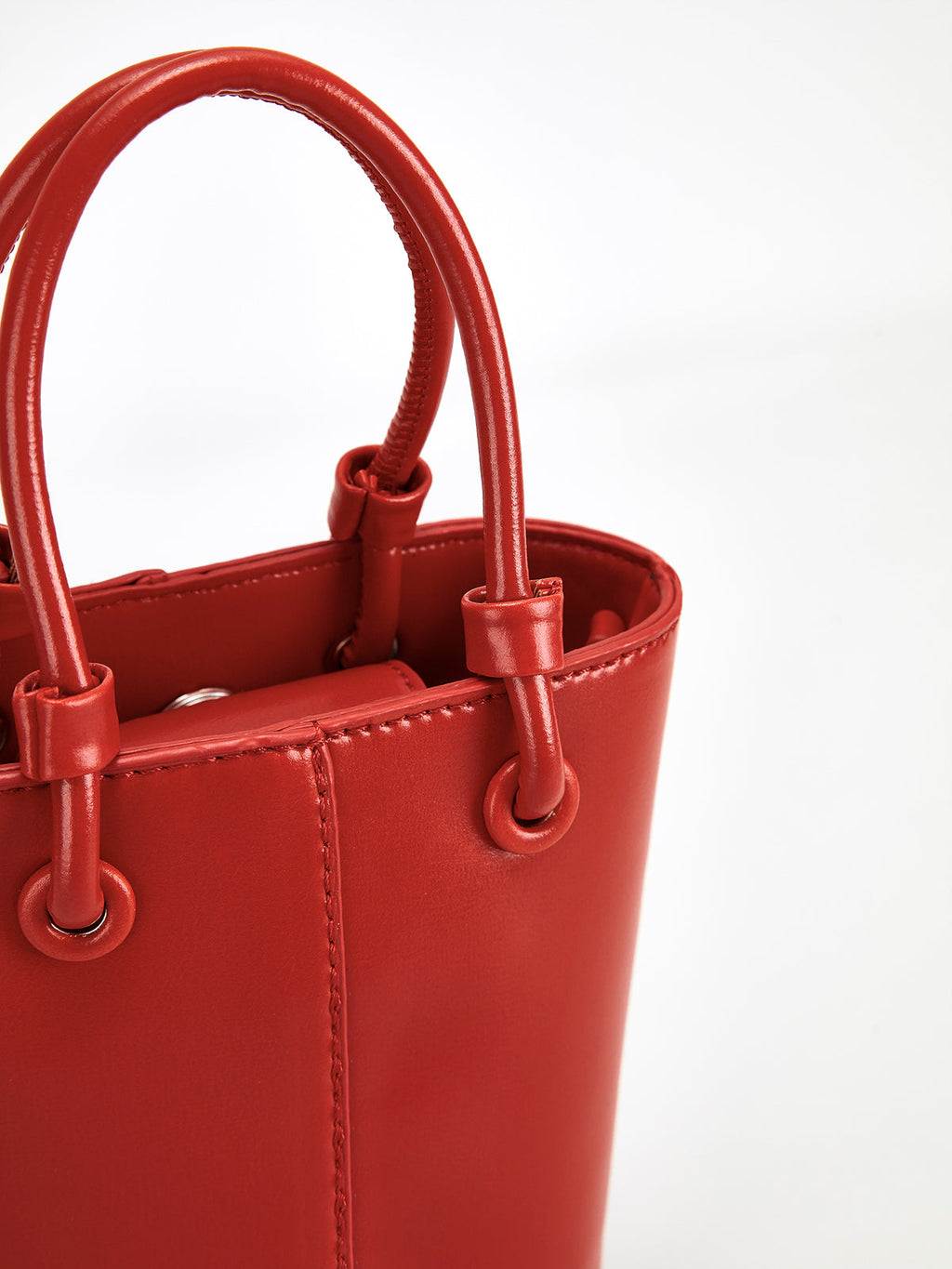 Small Bucket Bag — Svelte Chic