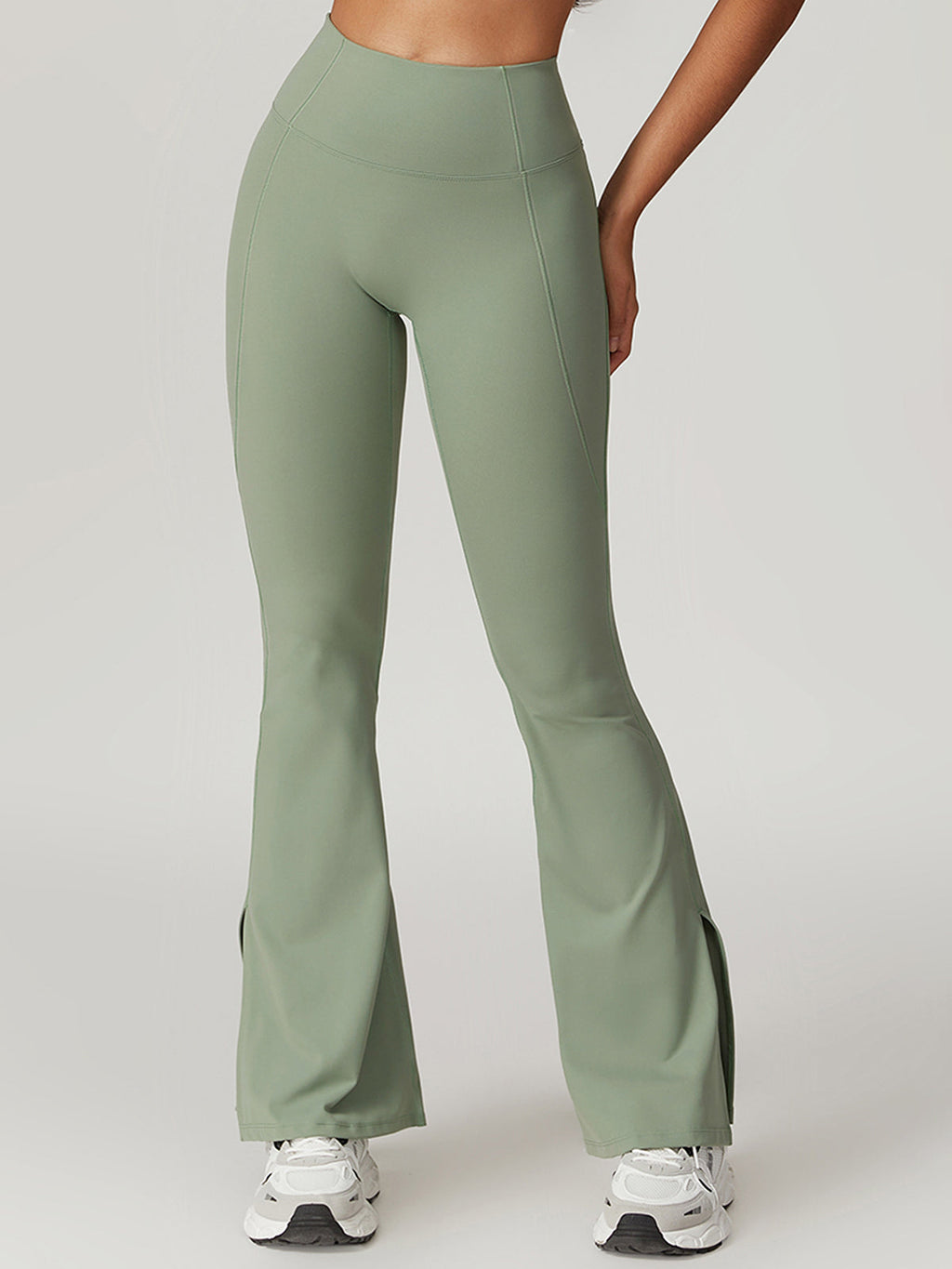 Quick-Dry Flare Leggings in Green — Svelte Chic