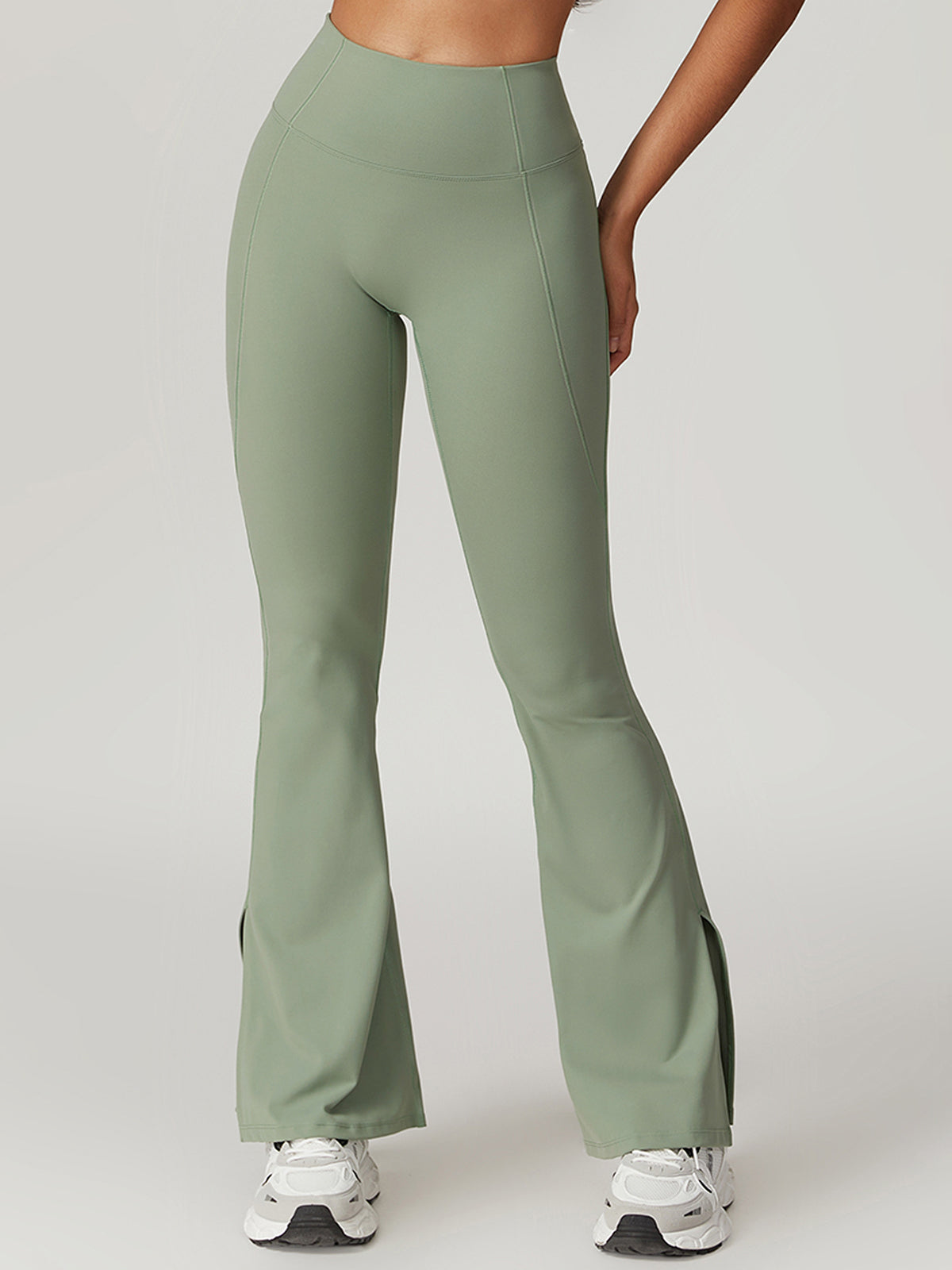 Quick-Dry Flare Leggings in Green — Svelte Chic