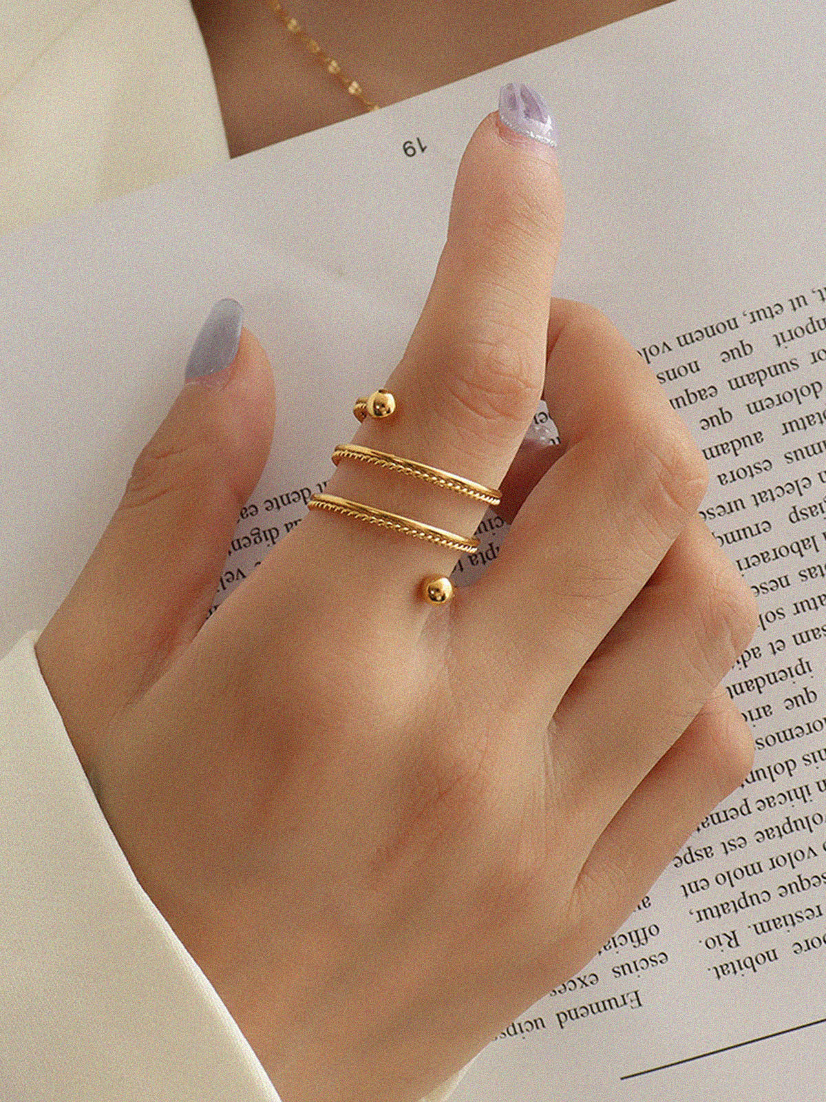 Double Layer Spinning Ring in Gold — Svelte Chic