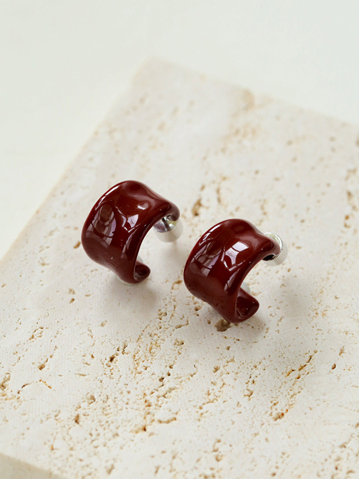 Textured Enamel C-Shape Earrings — Svelte Chic